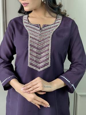 Purple chanderi embroidered kurta with pant and dupatta 5