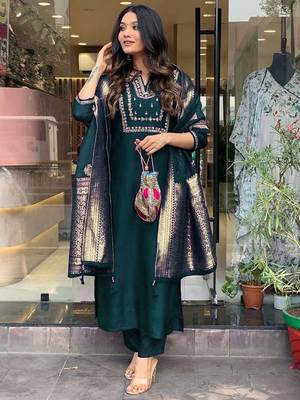 Green art silk embroidered kurta with pant and dupatta 1