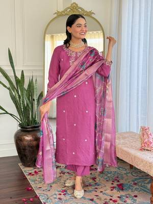 Onion pink chanderi embroidered kurta with pant and dupatta 1