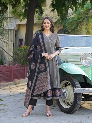Divena black printed cotton fabric anarkali kurta pant with dupatta 1