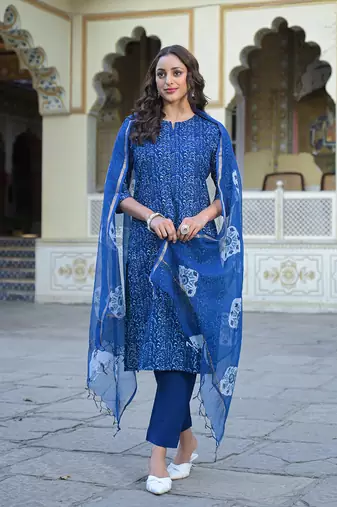 Divena blue floral printed straight kurta pant set