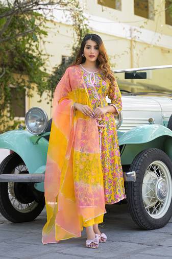 Divena yellow floral printed muslin kurta pant with dupatta