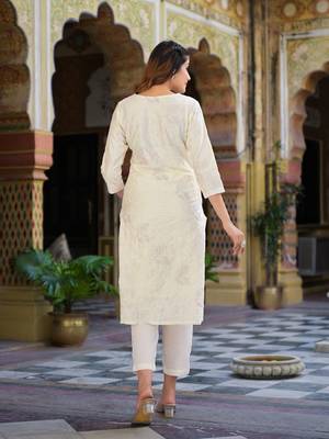Divena cream solid chanderi silk kurta pant with dupatta 2