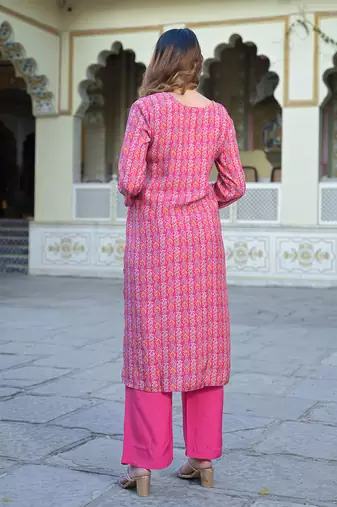 Divena pink floral printed muslin straight kurta pant with dupatta