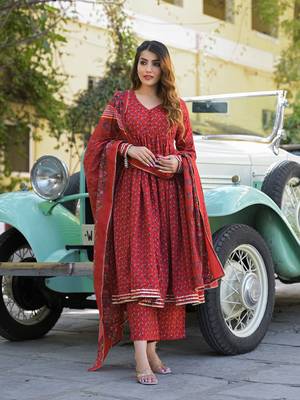 Divena red floral cotton printed anarkali kurta pant with dupatta 4