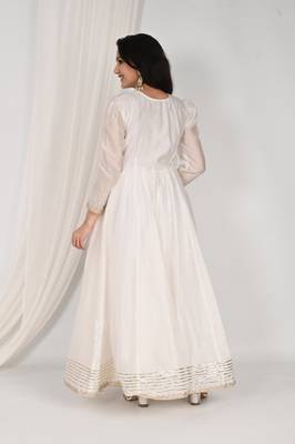 White embroidered anarkali set 3