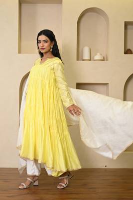 Yellow chanderi suit set 1