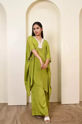 Green kaftan set