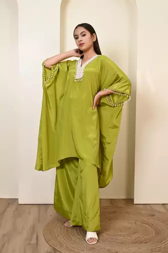 Green kaftan set