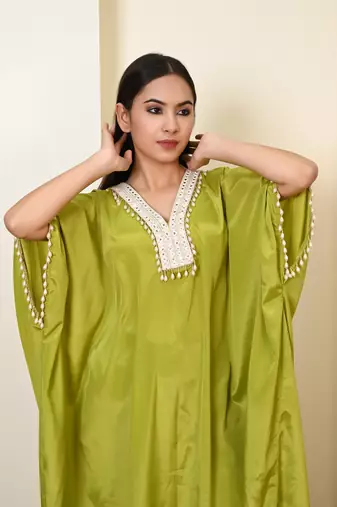 Green kaftan set