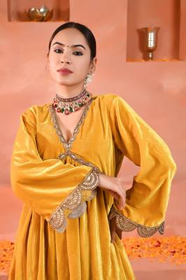 Yellow velvet kurta set 2
