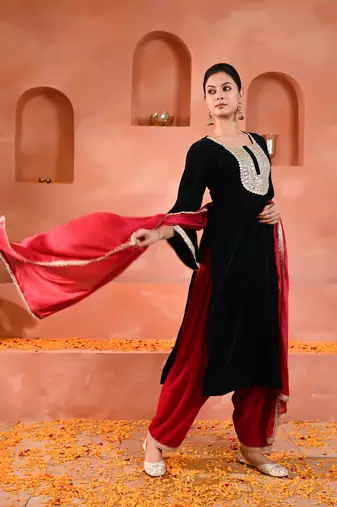 Green & pink velvet kurta set