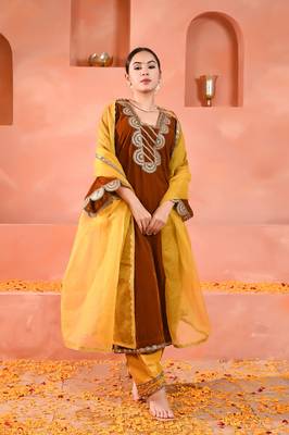 Mustard brown & yellow velvet kurta set 3