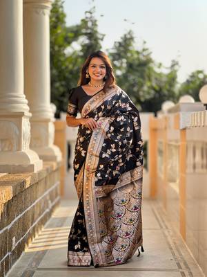 Soft Silk Blend saree with zari weaving meenakari design 5
