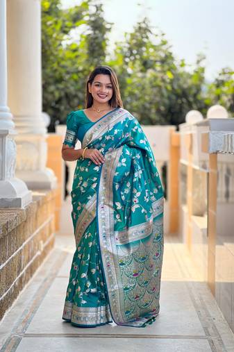Soft Silk Blend saree with zari weaving meenakari design