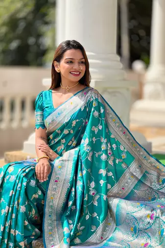 Soft Silk Blend saree with zari weaving meenakari design