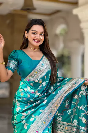 Soft Silk Blend saree with zari weaving meenakari design
