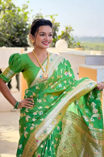 Soft Silk Blend saree with zari weaving meenakari design