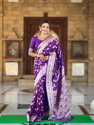 Soft Silk Blend saree with zari weaving meenakari design 1