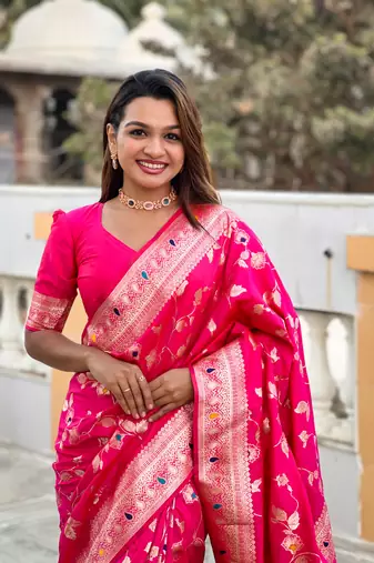 Soft Silk Blend saree with zari weaving meenakari design