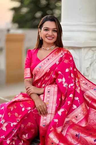 Soft Silk Blend saree with zari weaving meenakari design