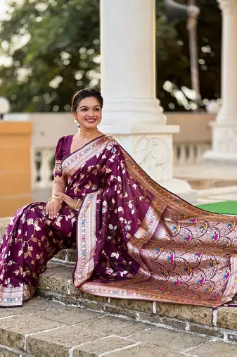 Soft Silk Blend saree with zari weaving meenakari design