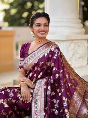 Soft Silk Blend saree with zari weaving meenakari design 5