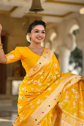 Soft Silk Blend saree with zari weaving meenakari design