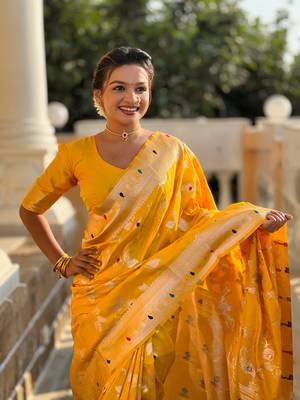 Soft Silk Blend saree with zari weaving meenakari design 4
