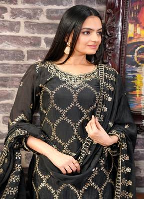 Heavy Chinon Suit With Sequence Embroidered Work 4