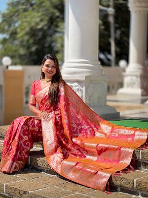 Pink soft Silk Blend saree with zari weaving meenakari design 5