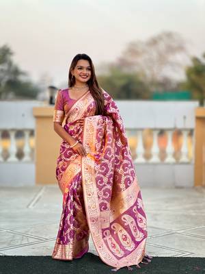 Onion pink soft Silk Blend saree with zari weaving meenakari design 5