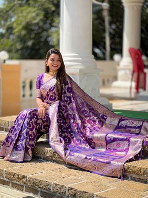 Purple soft Silk Blend saree with zari weaving meenakari design 3