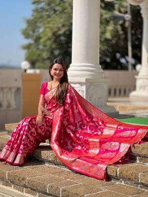 Rani pink soft Silk Blend saree with zari weaving meenakari design 1