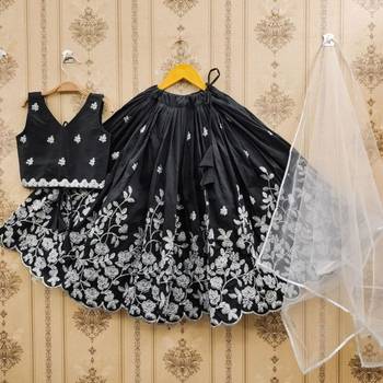 Regal festive embroidered lehenga set 1