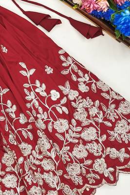 Regal festive embroidered lehenga set 3