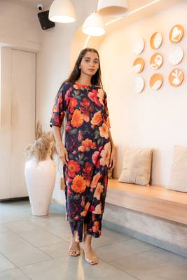 Notched neck floral printed cotton kurta set 3