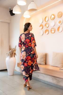 Notched neck floral printed cotton kurta set 1