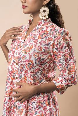 White front slit flared cotton printed kurta set 4