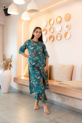 Notched neck printed teal cotton kurta set 1