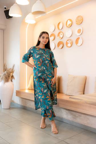 Notched neck printed teal cotton kurta set