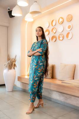 Notched neck printed teal cotton kurta set 3