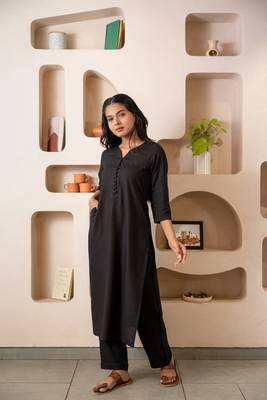 Black notched neck  kurta set 5