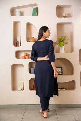 Navy blue notched neck with regular sleeve kurta set 5