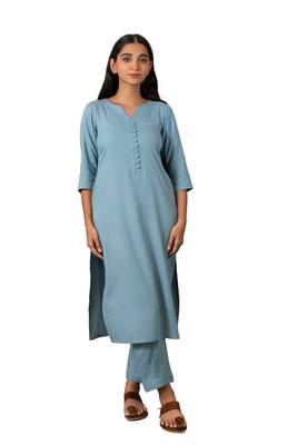 Grey notched neck with regular sleeve kurta set 2