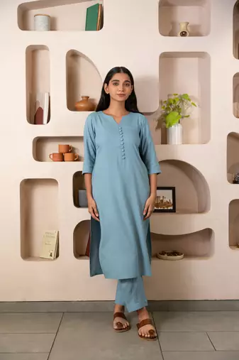 Grey notched neck with regular sleeve kurta set