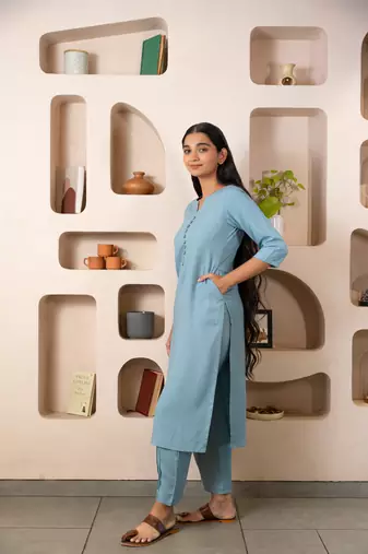 Grey notched neck with regular sleeve kurta set