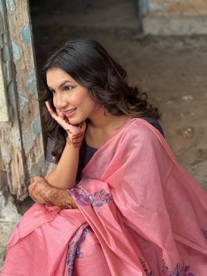 Pink woven muga cotton saree with blouse piece 4