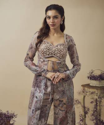 Printed lurex chiffon hand embroidered bustier top with parallel handwork detailed pants 3