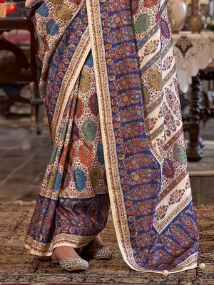beige poly viscose silk floral pashmina saree 4